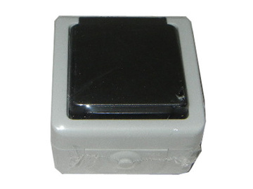 BASE ESTANCA IP-44 16A GSC